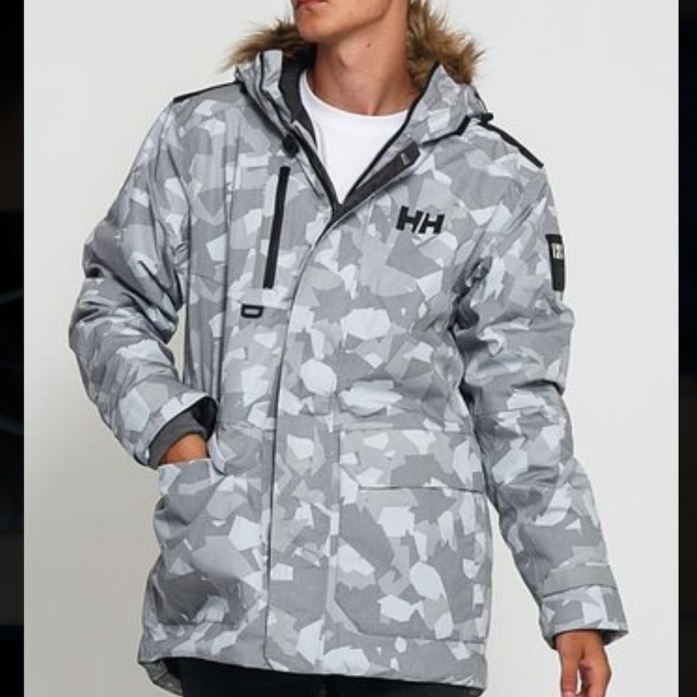 Helly Hansen Svalbard Parka, gray camo.
Waterproof, windproof, and breathable